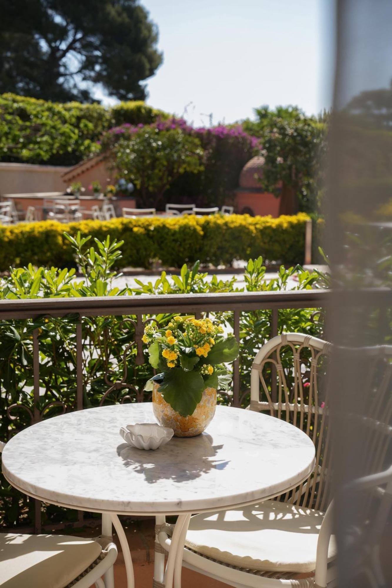 Hotel Imperial Garoupe Antibes Exterior foto